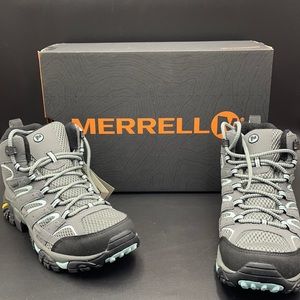 Women's Moab 2 Mid GORE-TEX wide width size 8 Sedona sage 4B